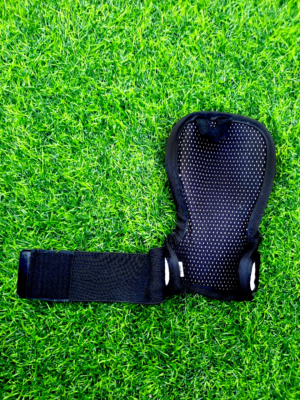 Baseball-Gloves3-3